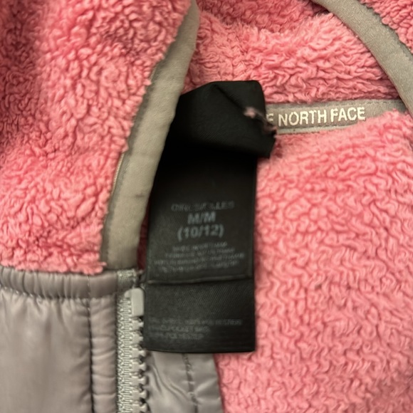 North Face Pink Fuzzy Jacket- size 10/12 - Picture 5 of 5